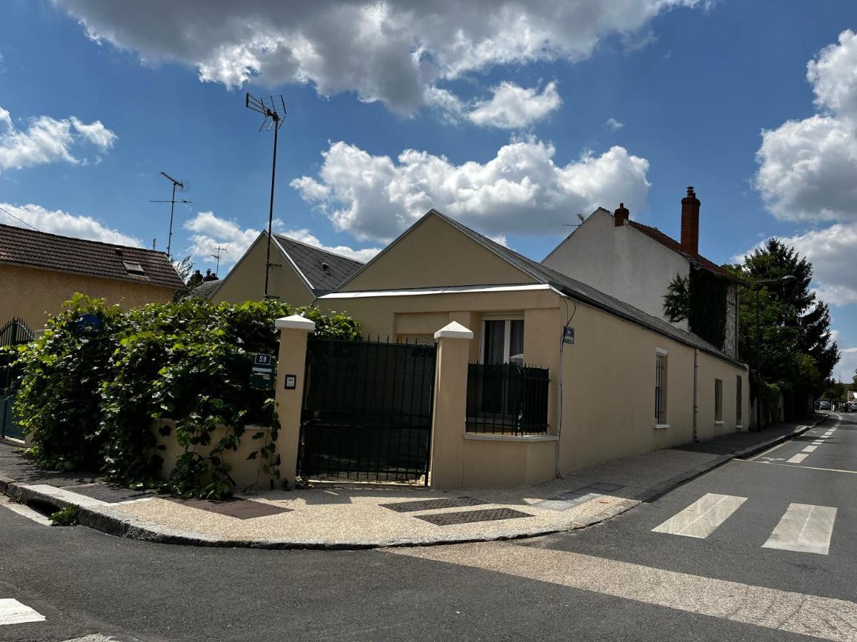 Studios Au Quartier Pavillonnaire Rue D Ambert Orléans Exteriör bild